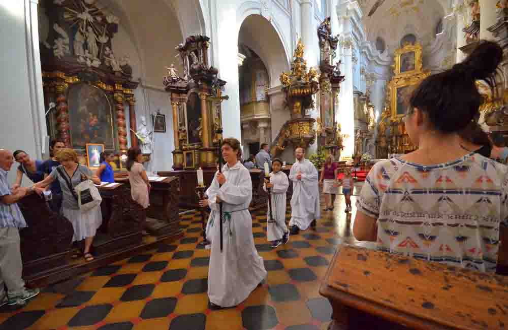 Cómo Elegir el Mejor Sistema de Traducción de la Iglesia